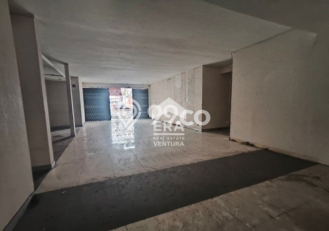SENTRA BISNIS! Ruko di , Luas 180m2m², Area Strategis SENTRA BISNIS! Ruko di , Luas 180m2m², Area Strategis