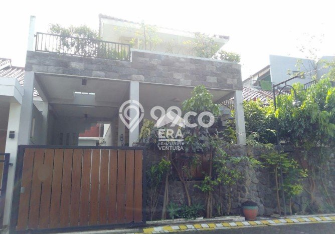 Disewakan! Rumah 1 Kamar Tidur &
2 Kamar Mandi di Sulfat, Malang Disewakan! Rumah 1 Kamar Tidur &
2 Kamar Mandi di Sulfat, Malang