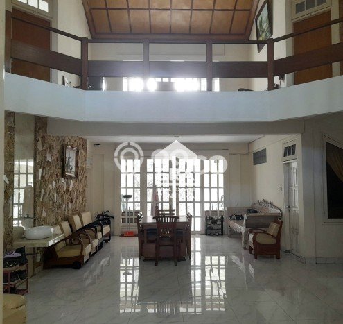 Ready to Use! Luxury House LT 589m2 Desain Elegan di Soekarno Hatta Ready to Use! Luxury House LT 589m2 Desain Elegan di Soekarno Hatta