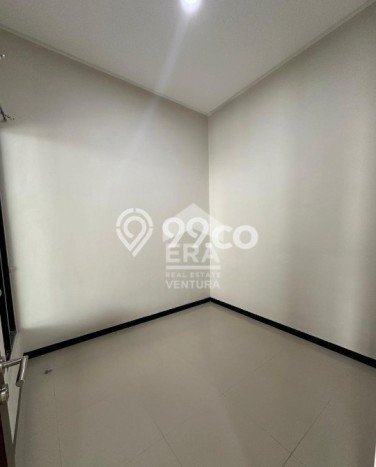 Rumah Modern di , Malang, LT 82m2m² LB 40m2m² Rumah Modern di , Malang, LT 82m2m² LB 40m2m²