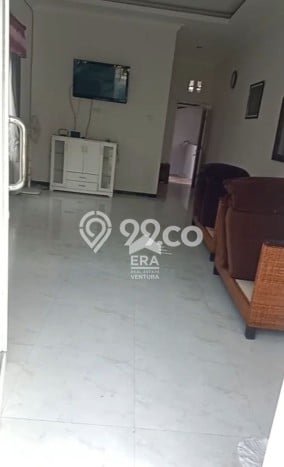 Disewakan! Rumah 1 Kamar Tidur &
2 Kamar Mandi di Sulfat, Malang Disewakan! Rumah 1 Kamar Tidur &
2 Kamar Mandi di Sulfat, Malang