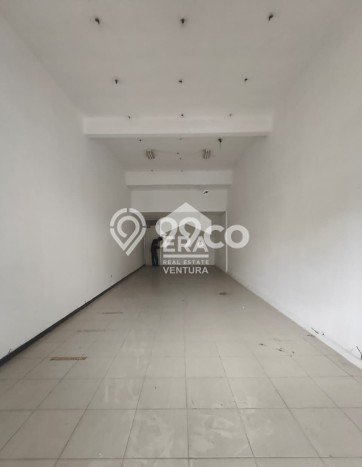 Ruko Premium Kawasan , Luas 148m2m², Lokasi Mainroad Ruko Premium Kawasan , Luas 148m2m², Lokasi Mainroad