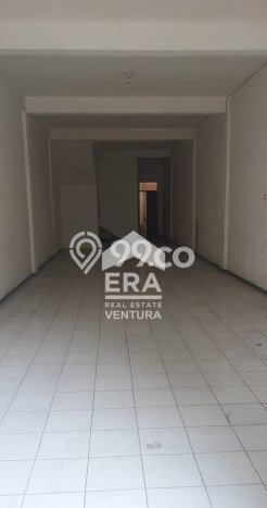 Ruko Bagus Dijual LB 168m2 Lokasi Strategis Malang Area Cocok untuk Bisnis Ruko Bagus Dijual LB 168m2 Lokasi Strategis Malang Area Cocok untuk Bisnis