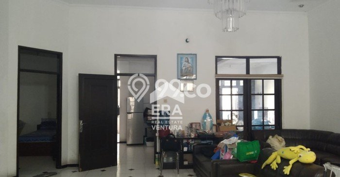 Rumah Luas Asri 5 KT Siap Pakai di Tidar Malang Rumah Luas Asri 5 KT Siap Pakai di Tidar Malang