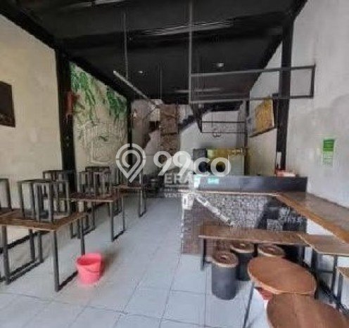 Disewakan Ruko di Pusat Kota Malang Ramai Strategis Disewakan Ruko di Pusat Kota Malang Ramai Strategis