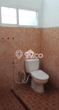 Jarang Ada! Rumah Sewa 5 Kamar Bagus Siap Huni Malang Kota Jarang Ada! Rumah Sewa 5 Kamar Bagus Siap Huni Malang Kota