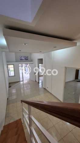 Rumah Modern Minimalis 3 Kamar Bisa Langsung Pindah di Cimanggis Rumah Modern Minimalis 3 Kamar Bisa Langsung Pindah di Cimanggis