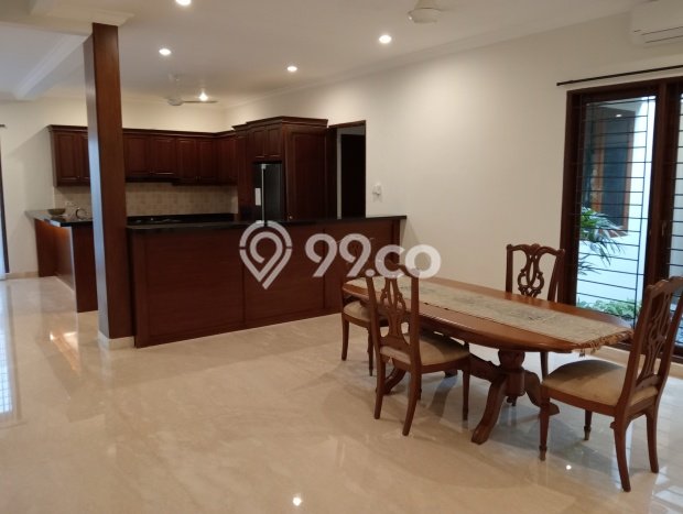 Rumah Elit Modern Tanpa Renovasi di Pejaten Jakarta Selatan Rumah Elit Modern Tanpa Renovasi di Pejaten Jakarta Selatan
