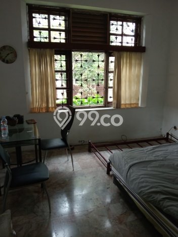 Siap Huni Rumah Mewah 5 Kamar di Menteng Dekat ke Mana Saja Siap Huni Rumah Mewah 5 Kamar di Menteng Dekat ke Mana Saja