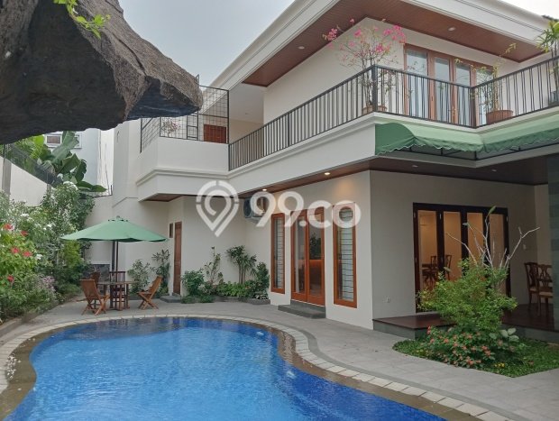 Rumah Elit Modern Tanpa Renovasi di Pejaten Jakarta Selatan Rumah Elit Modern Tanpa Renovasi di Pejaten Jakarta Selatan