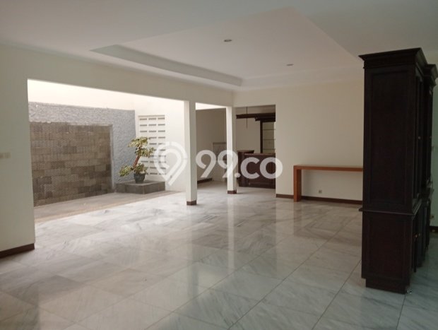 Dijual Rumah Luas Elegan Dengan View Eksklusif di Lebak Bulus, Jakarta Selatan Dijual Rumah Luas Elegan Dengan View Eksklusif di Lebak Bulus, Jakarta Selatan