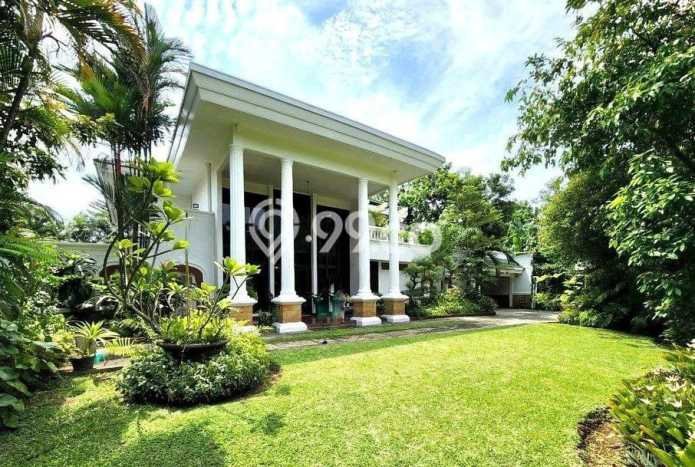 Rumah Eksklusif Siap Huni LT 1042m2 di Pasar Minggu, Jakarta Selatan Rumah Eksklusif Siap Huni LT 1042m2 di Pasar Minggu, Jakarta Selatan