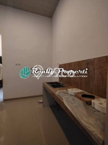 Rumah Modern 3 KT di Jatiwaringin Bekasi Semi Furnished Rumah Modern 3 KT di Jatiwaringin Bekasi Semi Furnished