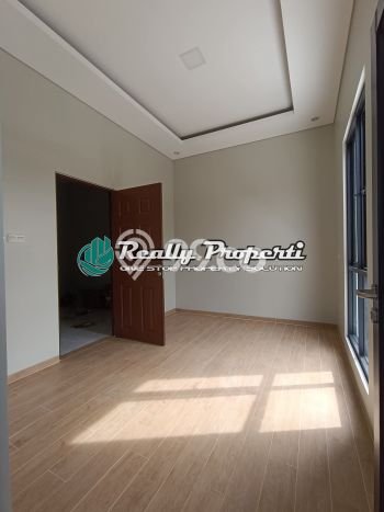 Jual Rumah Eksklusif 3 KT di Bambu Apus, Jakarta Timur Jual Rumah Eksklusif 3 KT di Bambu Apus, Jakarta Timur