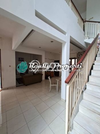 Disewakan! Rumah 3 Kamar Tidur &
3 Kamar Mandi di Bekasi Kota, Bekasi Disewakan! Rumah 3 Kamar Tidur &
3 Kamar Mandi di Bekasi Kota, Bekasi
