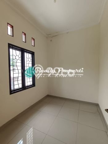 Disewakan Cepat Rumah Kondisi Baik di Area Duren Sawit, Jakarta Timur Disewakan Cepat Rumah Kondisi Baik di Area Duren Sawit, Jakarta Timur