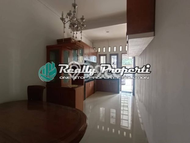 Lokasi strategis! Rumah siap huni disewakan di Duren Sawit LB 210m2 Lokasi strategis! Rumah siap huni disewakan di Duren Sawit LB 210m2