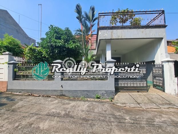 Dijual Rumah Premium dengan Fasilitas Sekitar Komplit di Pondokmelati, Bekasi Dijual Rumah Premium dengan Fasilitas Sekitar Komplit di Pondokmelati, Bekasi