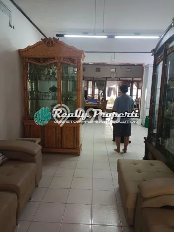 Rumah Disewakan Bekasi LT 420m2 LB 180m2 Kawasan Jatiwaringin Rumah Disewakan Bekasi LT 420m2 LB 180m2 Kawasan Jatiwaringin