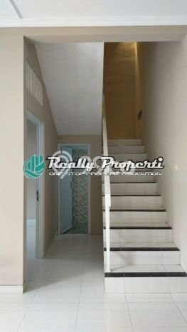 Disewakan! Rumah 5 Kamar Tidur &
3 Kamar Mandi di Jatimakmur, Bekasi Disewakan! Rumah 5 Kamar Tidur &
3 Kamar Mandi di Jatimakmur, Bekasi