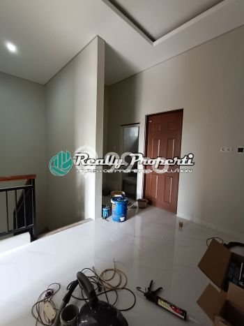Jual Rumah Eksklusif 3 KT di Bambu Apus, Jakarta Timur Jual Rumah Eksklusif 3 KT di Bambu Apus, Jakarta Timur