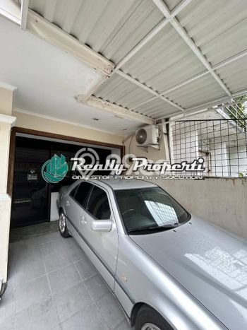 Siap Huni Rumah Mewah 6 Kamar di Kebayoran Baru Dekat ke Mana Saja Siap Huni Rumah Mewah 6 Kamar di Kebayoran Baru Dekat ke Mana Saja