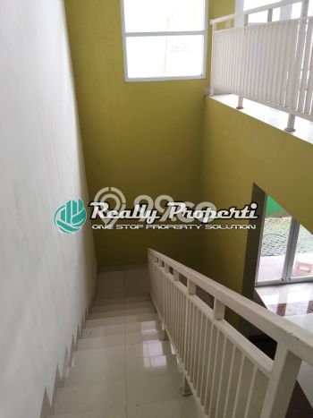 Disewakan! Rumah 4 Kamar Tidur &
4 Kamar Mandi di Jatiwarna, Bekasi Disewakan! Rumah 4 Kamar Tidur &
4 Kamar Mandi di Jatiwarna, Bekasi