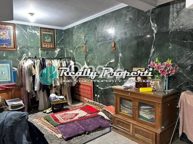 Siap Huni Rumah Mewah 6 Kamar di Kebayoran Baru Dekat ke Mana Saja Siap Huni Rumah Mewah 6 Kamar di Kebayoran Baru Dekat ke Mana Saja