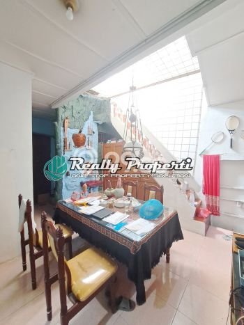 Dijual Rumah Premium dengan Fasilitas Sekitar Komplit di Pondokmelati, Bekasi Dijual Rumah Premium dengan Fasilitas Sekitar Komplit di Pondokmelati, Bekasi