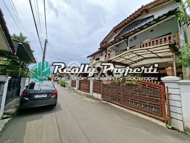 Rumah Modern 6 KT di Jatiwaringin Bekasi Semi Furnished Rumah Modern 6 KT di Jatiwaringin Bekasi Semi Furnished
