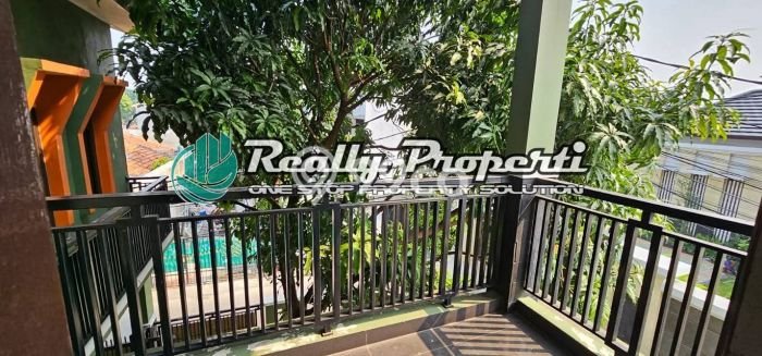 Disewakan! Rumah 5 Kamar Tidur &
3 Kamar Mandi di Lubang Buaya, Jakarta Timur Disewakan! Rumah 5 Kamar Tidur &
3 Kamar Mandi di Lubang Buaya, Jakarta Timur
