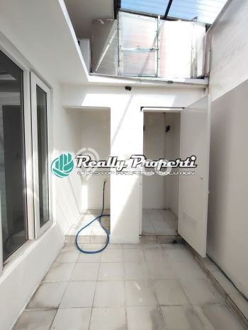 Jual Rumah Modern 4 KT di Pondok Kelapa, Jakarta Timur Jual Rumah Modern 4 KT di Pondok Kelapa, Jakarta Timur