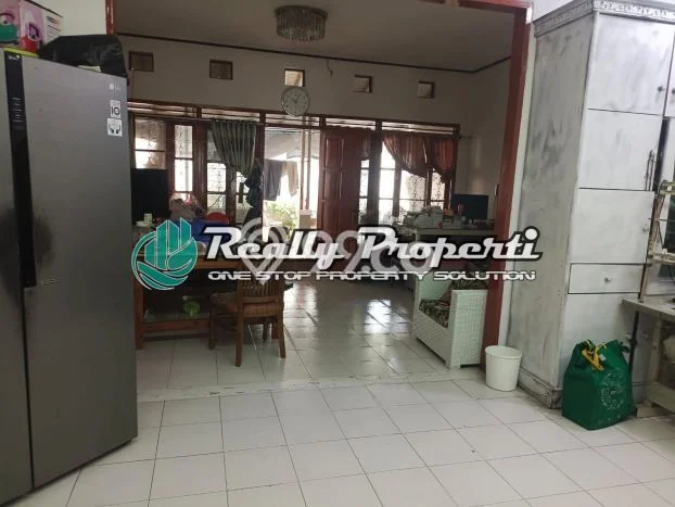 Rumah Disewakan Bekasi LT 420m2 LB 180m2 Kawasan Jatiwaringin Rumah Disewakan Bekasi LT 420m2 LB 180m2 Kawasan Jatiwaringin