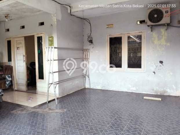 Dijual Hunian Rumah Terawat 3 KT di harapan indah, Bekasi Dijual Hunian Rumah Terawat 3 KT di harapan indah, Bekasi