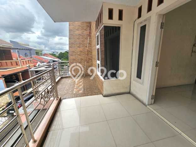 Dijual Hunian Rumah Nyaman 4 Kamar di Harapan Indah, Bekasi Dijual Hunian Rumah Nyaman 4 Kamar di Harapan Indah, Bekasi