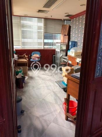 Kantor Dijual di Prime Area Jakarta Selatan Luas 245m2 Kantor Dijual di Prime Area Jakarta Selatan Luas 245m2