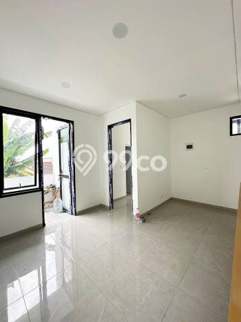 Dijual Rumah Eksklusif 4 KT di Pondok Bambu, Jakarta Timur Dijual Rumah Eksklusif 4 KT di Pondok Bambu, Jakarta Timur
