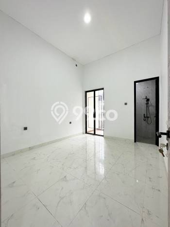 Rumah Strategis Minimalis Lb 165m2 di Kramat Jati, Jakarta Timur Rumah Strategis Minimalis Lb 165m2 di Kramat Jati, Jakarta Timur