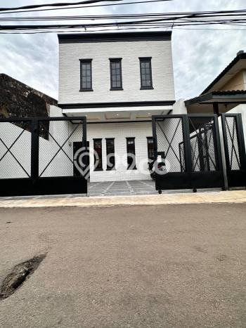 Dijual Rumah 4 Kamar Lokasi Ideal Nyaman dan Strategis di Cinere Dijual Rumah 4 Kamar Lokasi Ideal Nyaman dan Strategis di Cinere