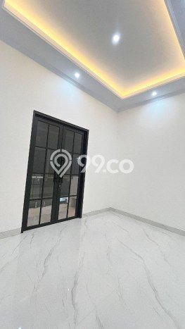 Rumah Modern Cantik 4 Kamar Bisa Langsung Pindah di Jagakarsa Rumah Modern Cantik 4 Kamar Bisa Langsung Pindah di Jagakarsa