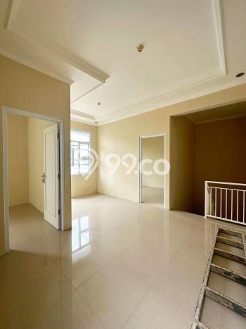 Jual Rumah Strategis Bagus Punya 3 KT di Kramat Jati Jakarta Timur SHM Jual Rumah Strategis Bagus Punya 3 KT di Kramat Jati Jakarta Timur SHM
