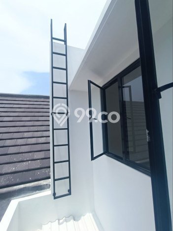 Rumah Modern Cantik 3 KT Bisa Langsung Pindah di Cipayung Rumah Modern Cantik 3 KT Bisa Langsung Pindah di Cipayung