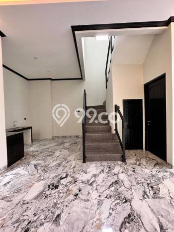 Dijual Rumah 4 Kamar Lokasi Ideal Nyaman dan Strategis di Cinere Dijual Rumah 4 Kamar Lokasi Ideal Nyaman dan Strategis di Cinere