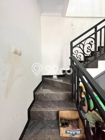 Dijual Cepat Rumah Favorit Siap Huni LB 105m2 di Cipayung, Jakarta Timur Dijual Cepat Rumah Favorit Siap Huni LB 105m2 di Cipayung, Jakarta Timur