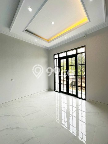 Rumah Modern Cantik 5 KT Bisa Langsung Pindah di Jagakarsa Rumah Modern Cantik 5 KT Bisa Langsung Pindah di Jagakarsa