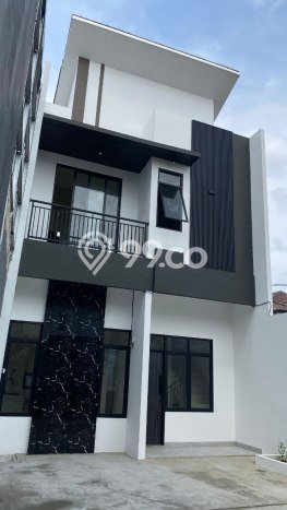 Rumah Luas Asri 3 KT Siap Pakai di Pondok Gede Bekasi Rumah Luas Asri 3 KT Siap Pakai di Pondok Gede Bekasi