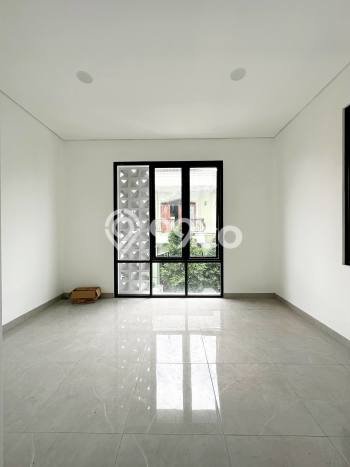 Dijual Rumah Eksklusif 4 KT di Pondok Bambu, Jakarta Timur Dijual Rumah Eksklusif 4 KT di Pondok Bambu, Jakarta Timur