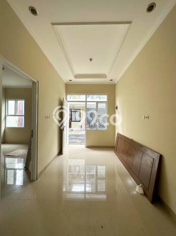 Jual Rumah Strategis Bagus Punya 3 KT di Kramat Jati Jakarta Timur SHM Jual Rumah Strategis Bagus Punya 3 KT di Kramat Jati Jakarta Timur SHM