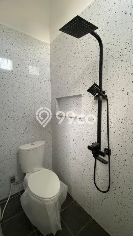 Rumah Luas Asri 3 KT Siap Pakai di Pondok Gede Bekasi Rumah Luas Asri 3 KT Siap Pakai di Pondok Gede Bekasi