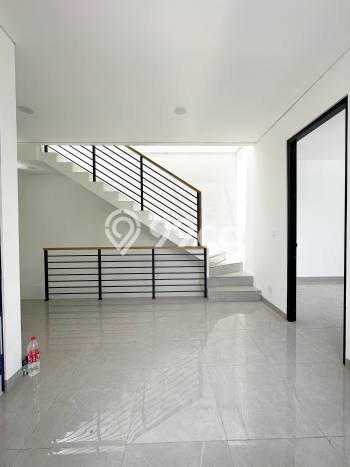 Dijual Rumah Eksklusif 4 KT di Pondok Bambu, Jakarta Timur Dijual Rumah Eksklusif 4 KT di Pondok Bambu, Jakarta Timur
